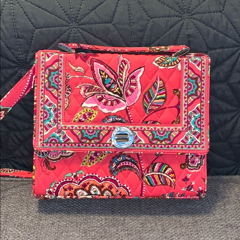 Vera Bradley shoulder bag. Never used! Like new!